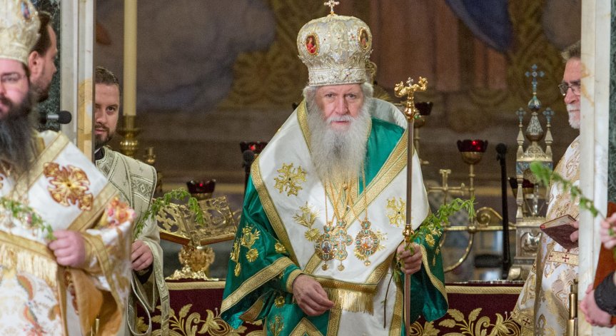 Състоянието на патриарх Неофит се подобрява