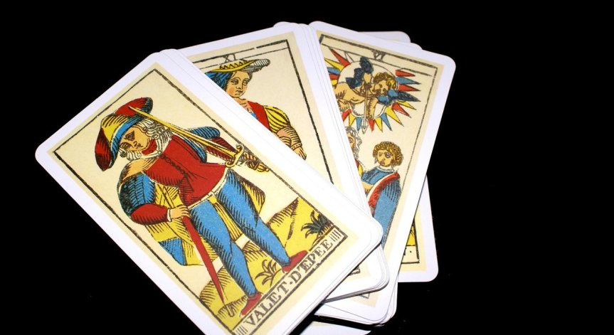 Таро карта на деня е Жрецът.