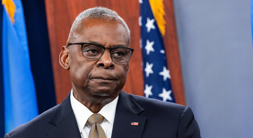 Лойд Остин обяви още $6 млрд. помощ за Украйна