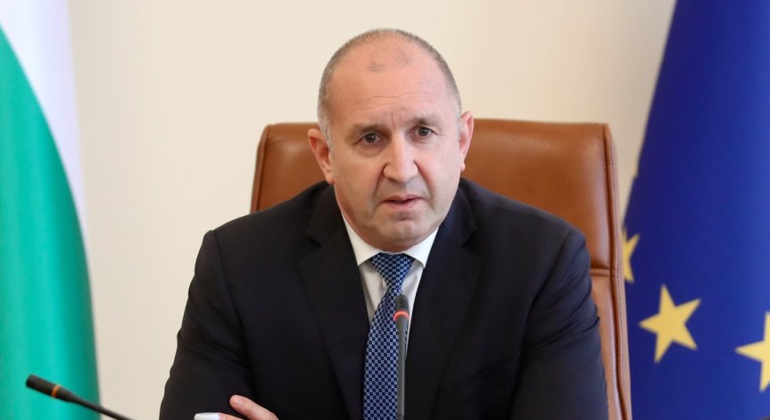 Радев: Час по-скоро трябва да се сложи край на войната в Украйна
