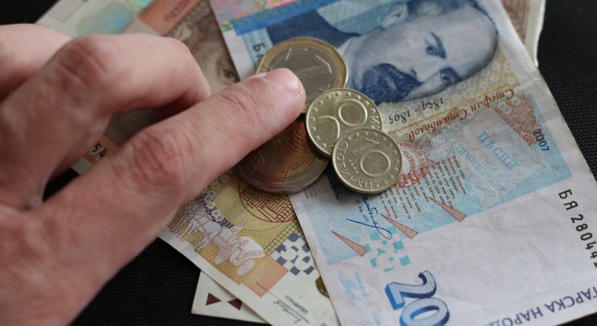 Минималното обезщетение за безработица става 12 лв. от 1 октомври