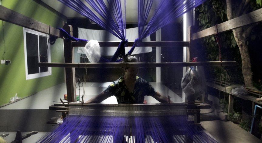 Когато становете мълчат: Тъкачи в Турция са без пари, не могат да си платят тока