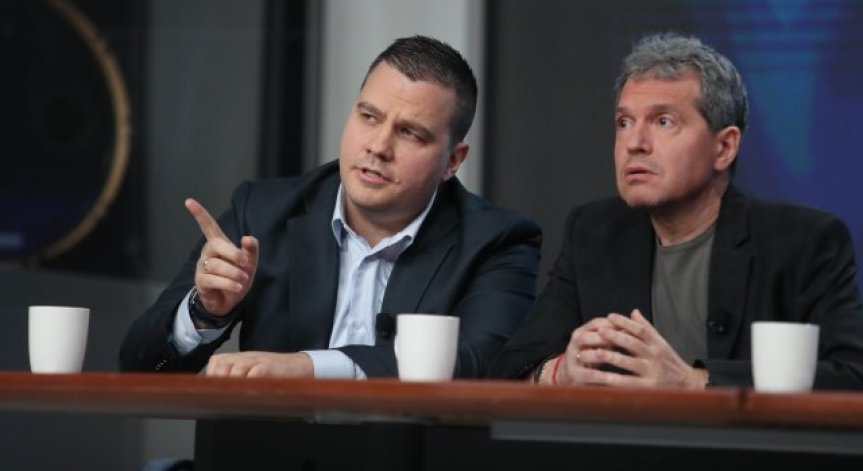 Балабанов: Петков постоянно излиза от стаята на Пеевски, искат да почиват до 11 януари