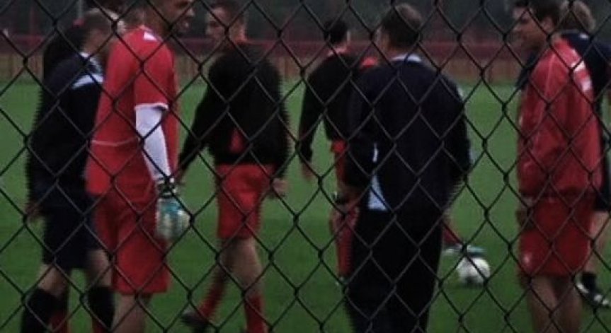 Високите трансферни суми водят футболните клубове до фалит