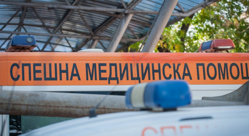 Незает е 50% от щата в спешните центрове, заплатата на парамедици е 1500-2000 лв.