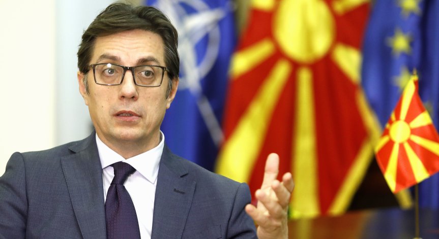 Пендаровски: България се меси във вътрешните ни работи