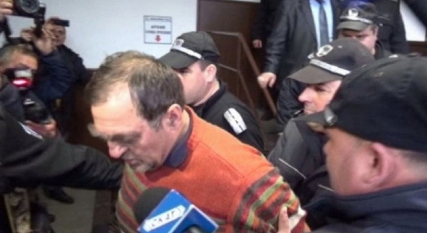 Пускат предсрочно Иван Евстатиев, изнасилил 16-годишна