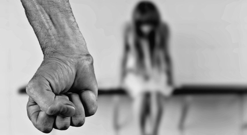 Арестуваха мъж, пребил съпругата си в София