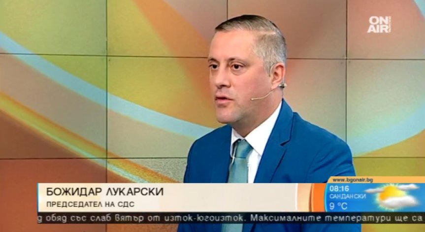 Новото обединение на Христо Иванов не е дясно, категоричен е Лукарски