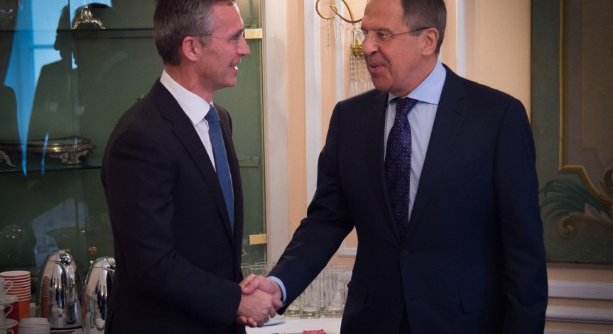 НАТО и Русия прекратяват практическото сътрудничество, но запазват военните канали