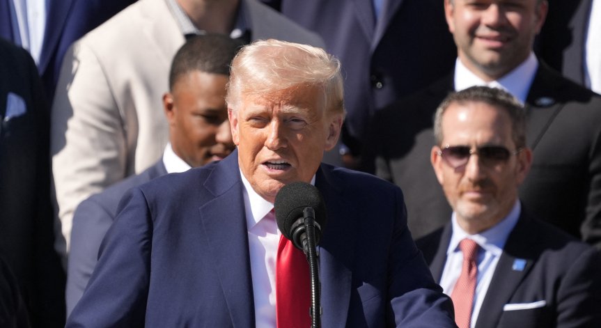 Администрацията на Тръмп с промени в митата.