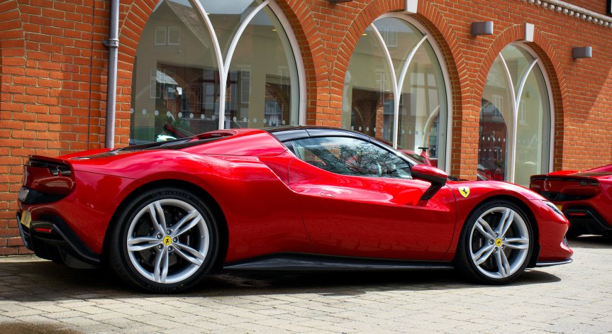 Вълна от кражби на Ferrari в Лондон