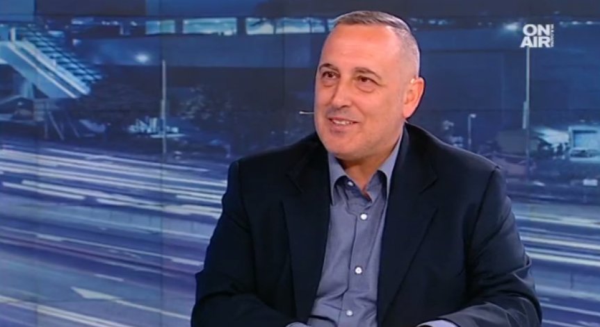 Пътищата пред СДС били три - по кой ще поеме партията?