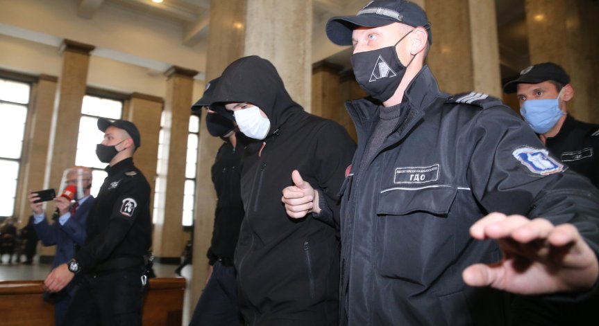 Гледат искането на Кристиан Николов за по-лека мярка