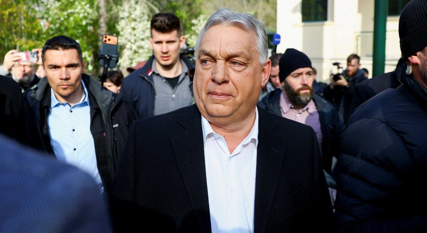 Орбан гласува: 