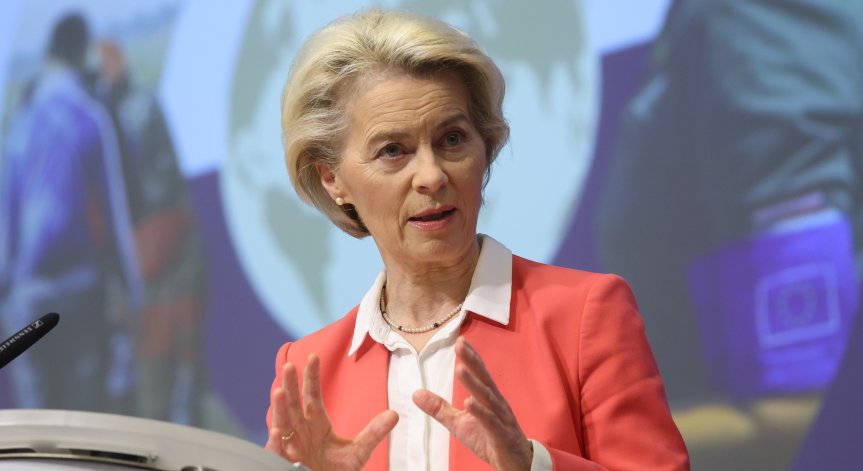 Фон дер Лайен: Единен европейски център трябва да координира борбата с трафика на мигранти