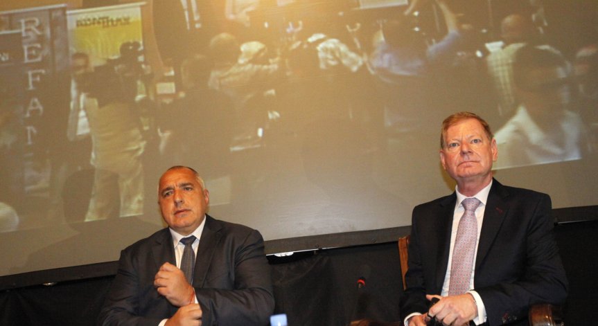 Изтребителите да са нови, вадят се купища пари, заръча премиерът