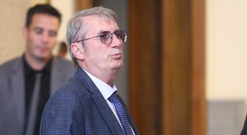 Здравният министър за исканията на Спешна помощ: Увеличението на заплатите не е никак малко