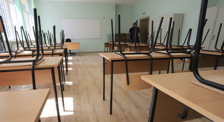 От дистанционното обучение училищата са спестили 231 млн. лв.