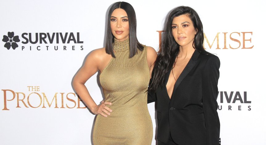 Ким Кардашян не смята да загърби секси селфитата, дори с адвокатска диплома