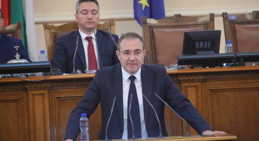 Гуцанов, БСП: Пътищата се превърнаха в нарицателно на корупцията при ГЕРБ
