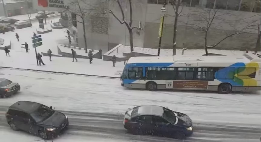 Поледица в Монреал предизвика верижна катастрофа