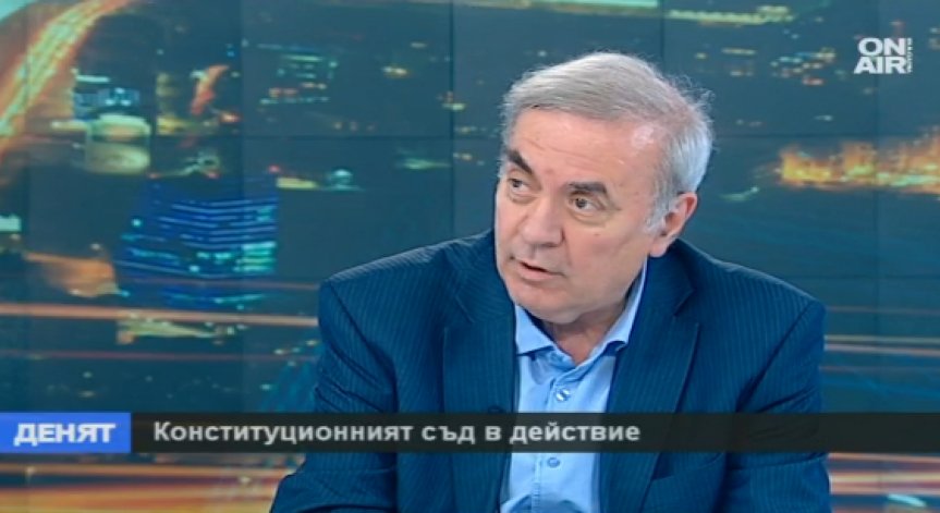 Благовест Пунев: Въпросът за намаляване броя на депутатите не подлежи на национално допитване