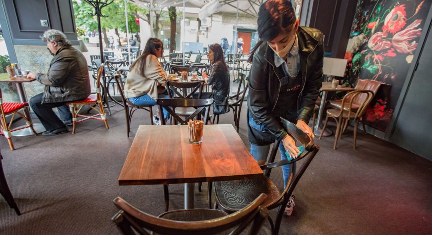 Хотелиери и ресторантьори виждат в Мартин Захариев спасител на бранша