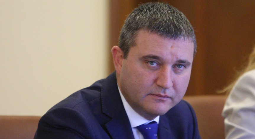 Горанов отказва да коментира публичните изяви на Божков