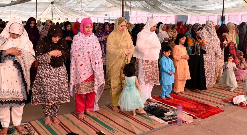 Тазгодишният хадж взе живота на над 1000 мюсюлмани заради жегите