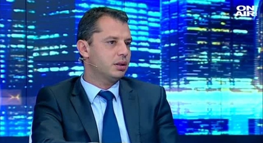 Делян Добрев: Онлайн продажбата на застраховки за МПС ще намали цената