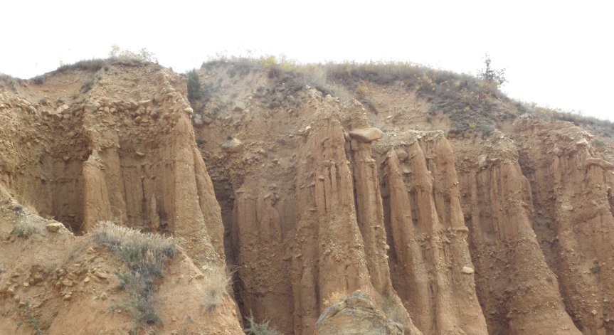 Жители излязоха на протест в защита на Стобските пирамиди