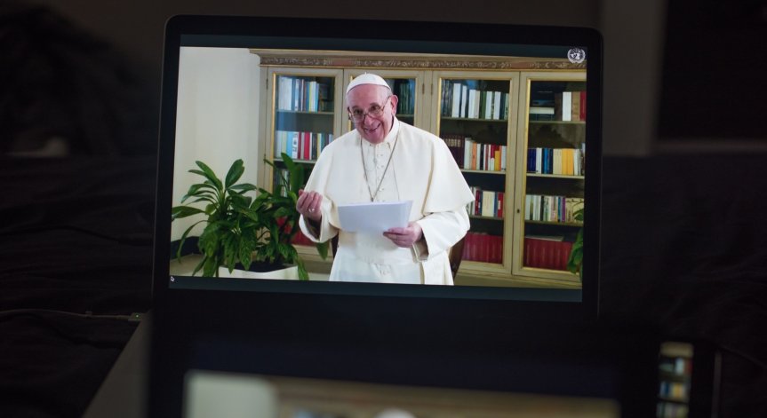 Католическата църква ще благослови хомосексуалистите, но при едно условие