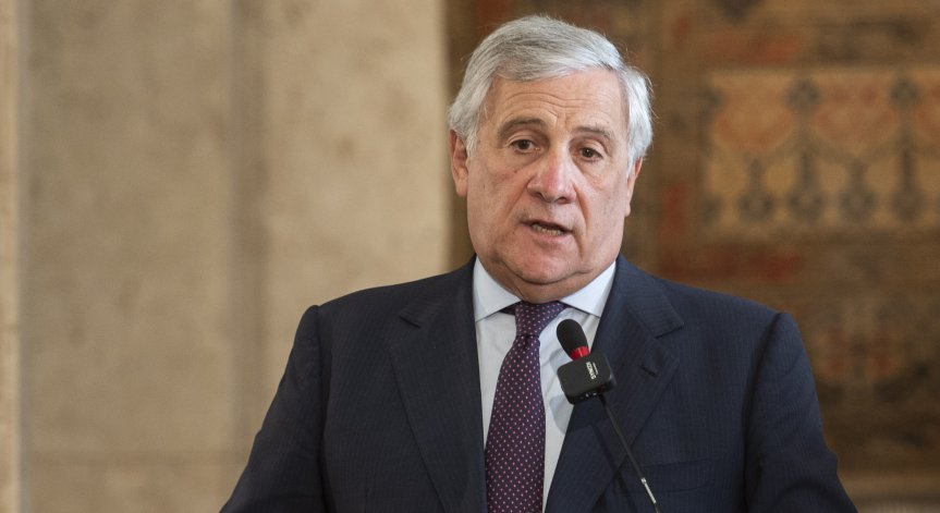 Италия изпраща хуманитарна помощ за Газа, самолети кацат спешно в Египет