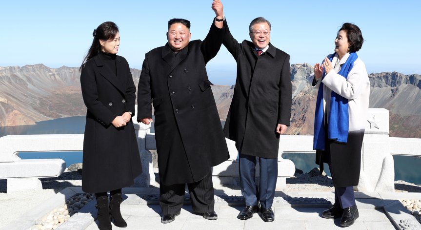 Мистерия: Съпругата на Ким Чен Ун не се е появявала от 9 месеца