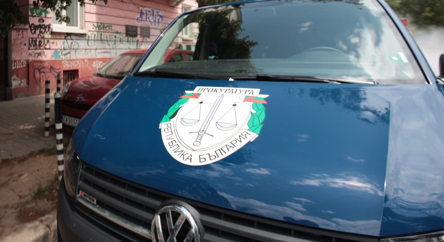 Искат постоянен арест за трима от схемата за получаване на виза в Разград