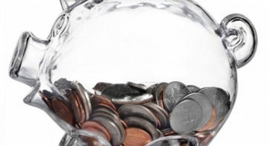 Лихвите по потребителските кредити се увеличават минимално през април