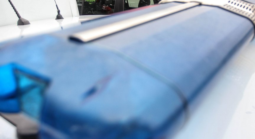 Мъж извади пистолет по време на среща с кредитни представители