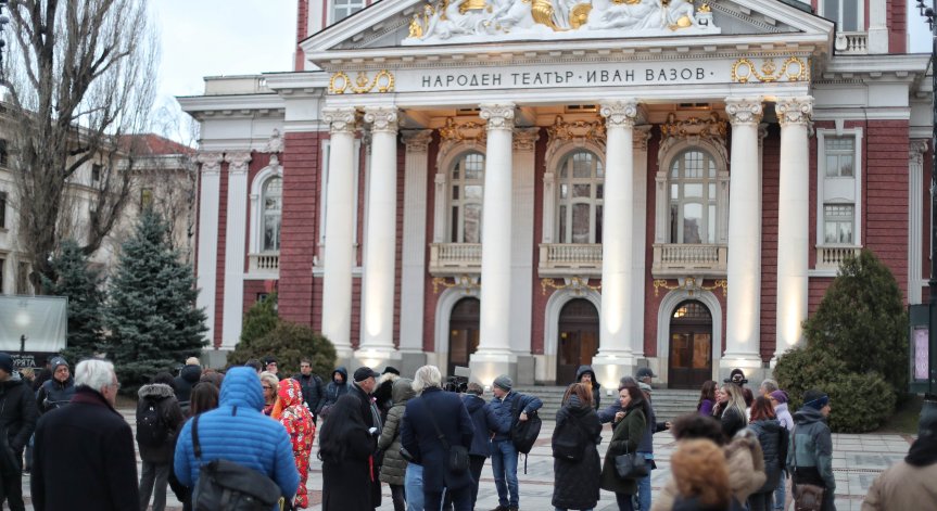 Започна делото за клевета на директора на Народния театър срещу Камен Донев