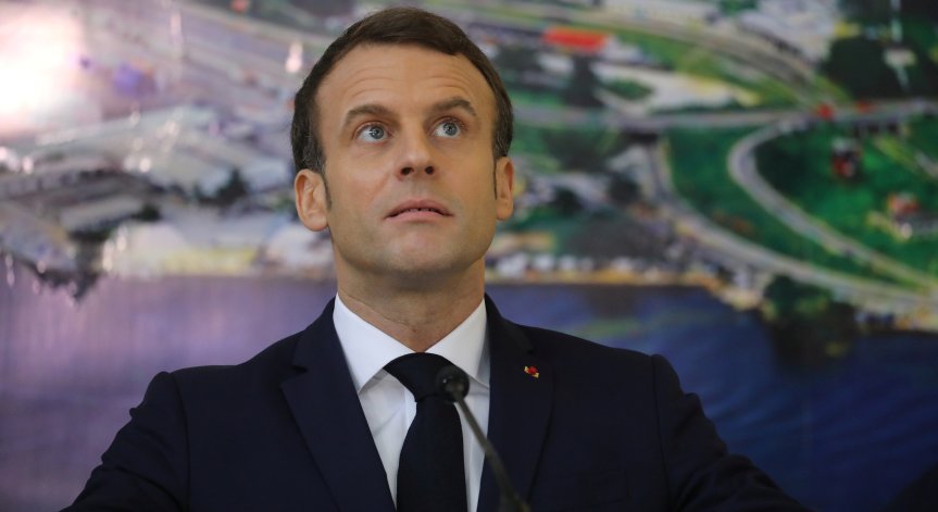 Франция дебне в Instagram и Facebook за укрити доходи