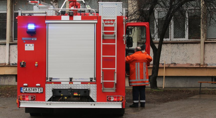 Пожар в София, един човек пострада