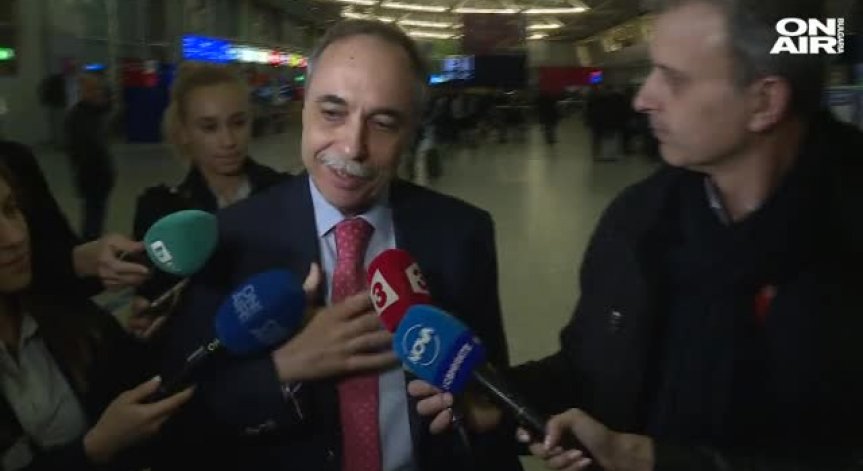 Извиканият по спешност посланик в Москва пристигна у нас късно снощи