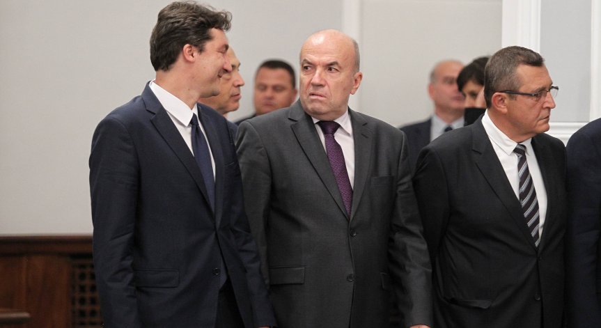 Министър Милков ще представи екипа си и приоритетите в МВнР