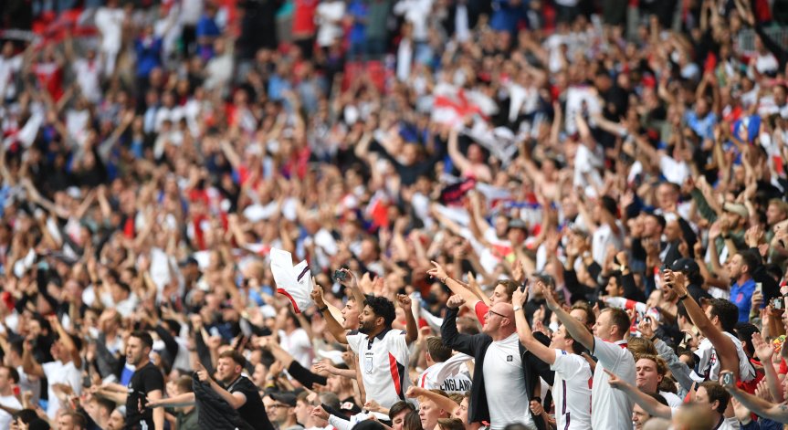 Италия не допуска английски фенове на 