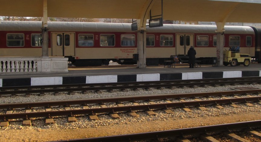 Още един инцидент със запален локомотив, този път в Перник