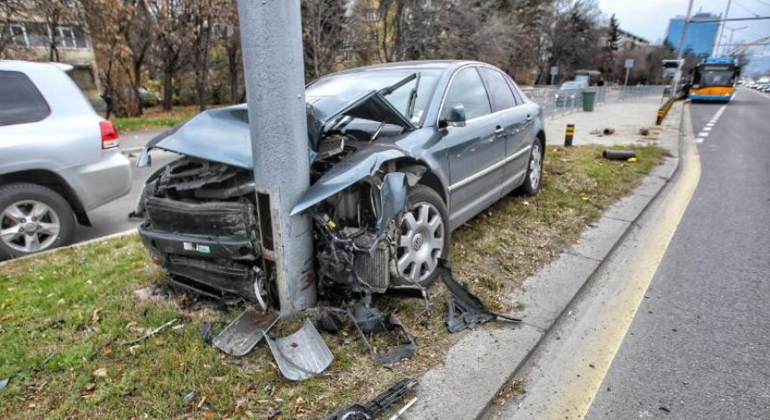 Въвеждането на режим за уличното осветление създава риск за катастрофи