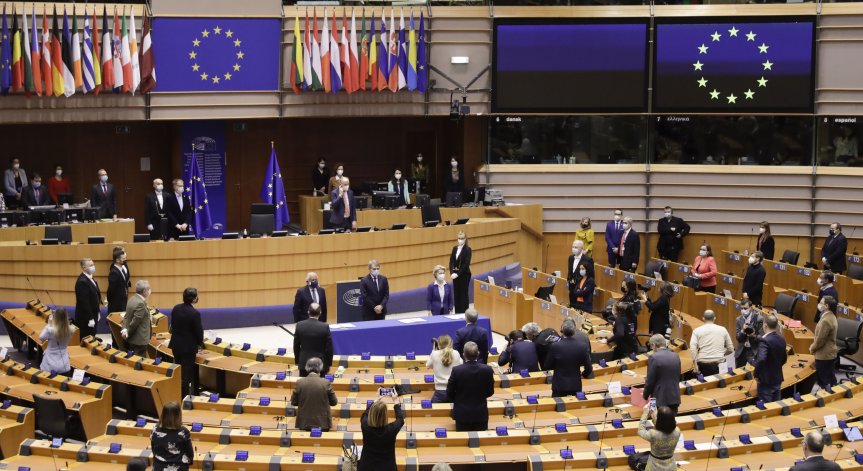 ЕП: Предприятията повече да не причиняват вреди на хората и планетата безнаказано