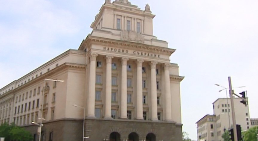 Изтичат шест срока за подаване на документи в ЦИК за местните избори и референдума