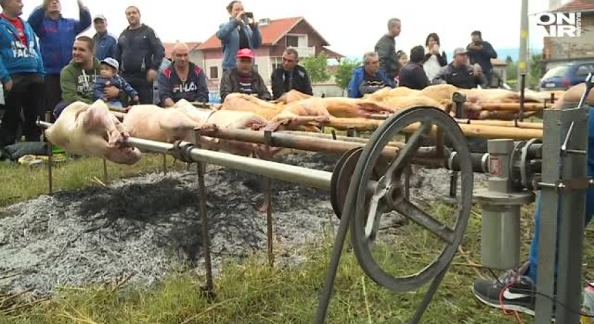 Майсторлъкът на печеното агнешко в село Паталеница