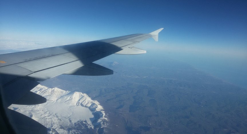 Натоварени летища и нови авиокомпании